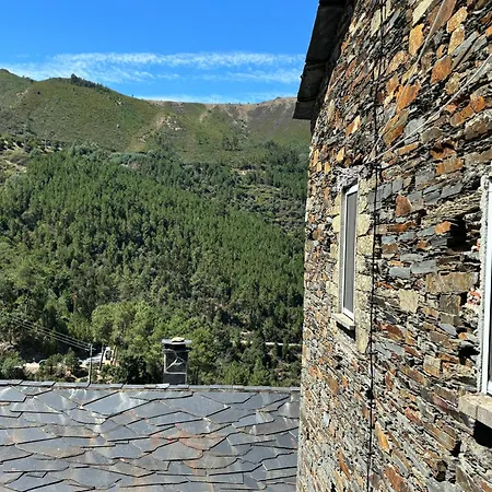 Encanto De Xisto * Piódão